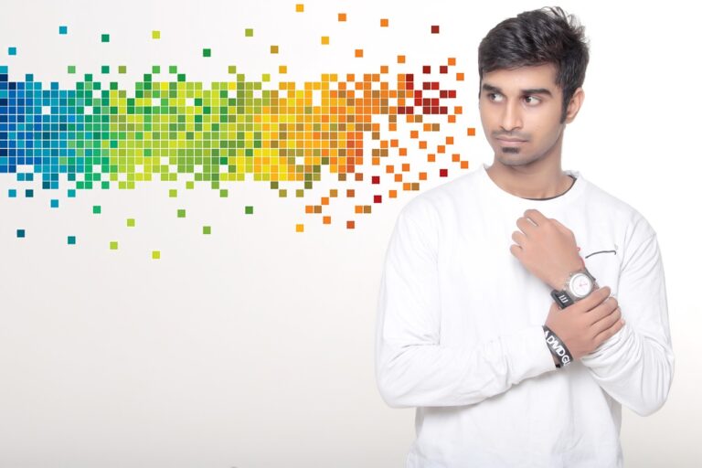 Fashion and Cultural Identity: Expressing Heritage Through Clothing